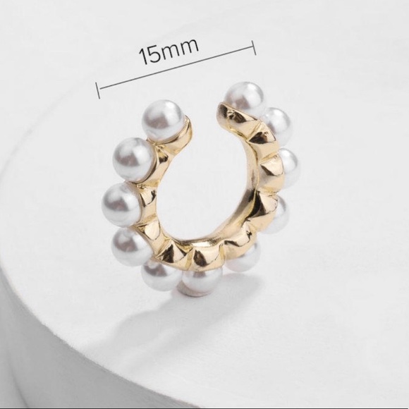 Pearl Ear Cuff - Picture 4 of 4